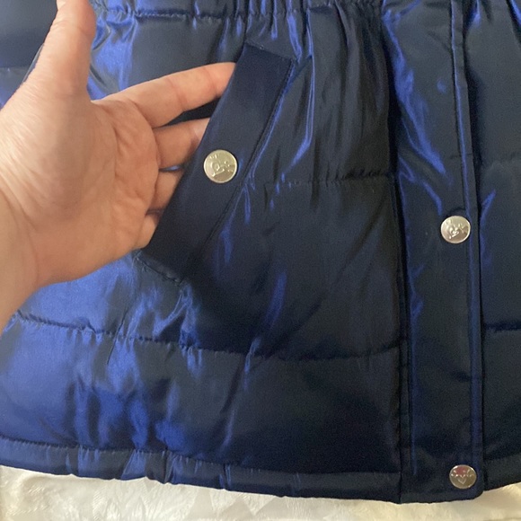 EUC Girls Justice Metallic Navy Puffer Coat with Sherpa Lining - Picture 5 of 7